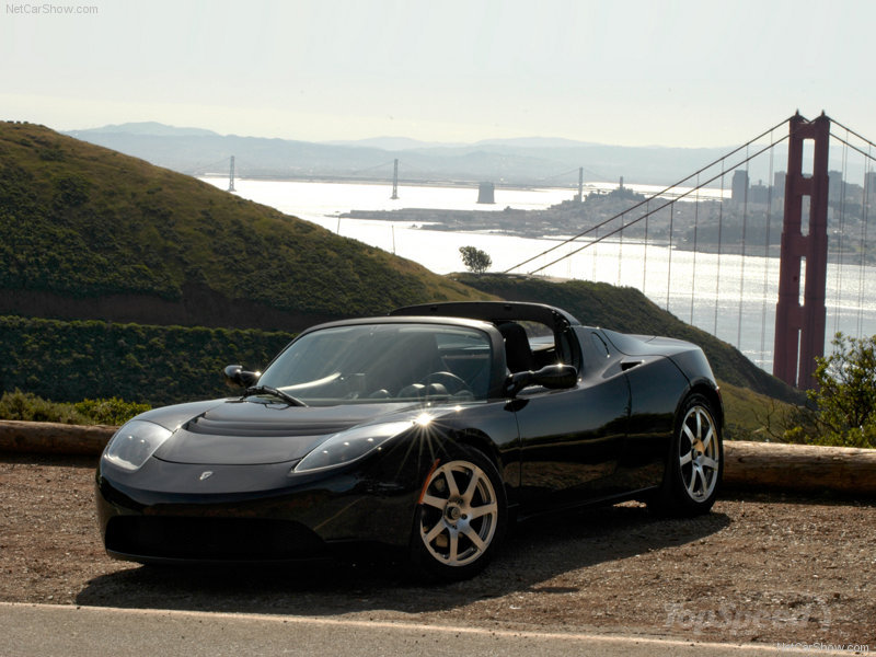 Спортивный электромобиль Tesla Roadster